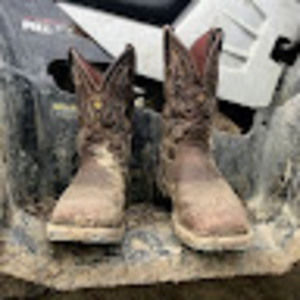 Meet your Posher, Adam